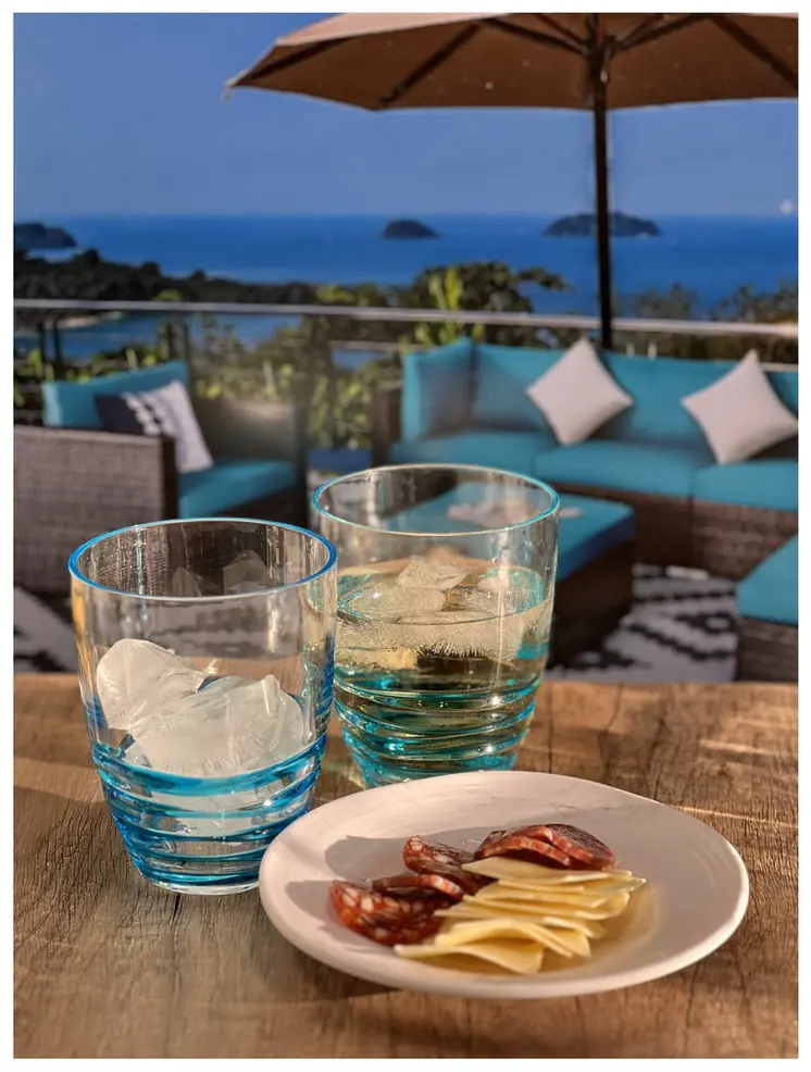 Set of Four Clear and Blue Acrylic Stemless Whiskey Glasses