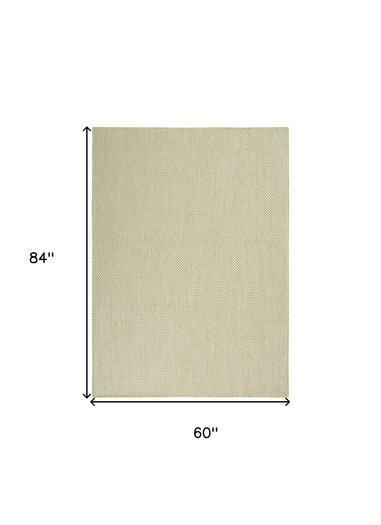 5' X 7' Green and Ivory Indoor Outdoor Area Rug