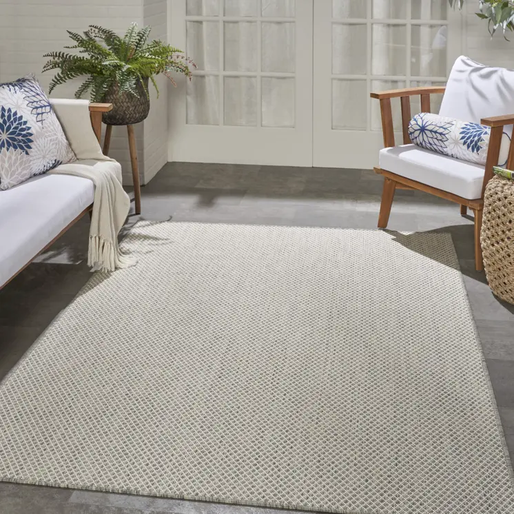 4' X 6' Ivory Geometric Power Loom Area Rug
