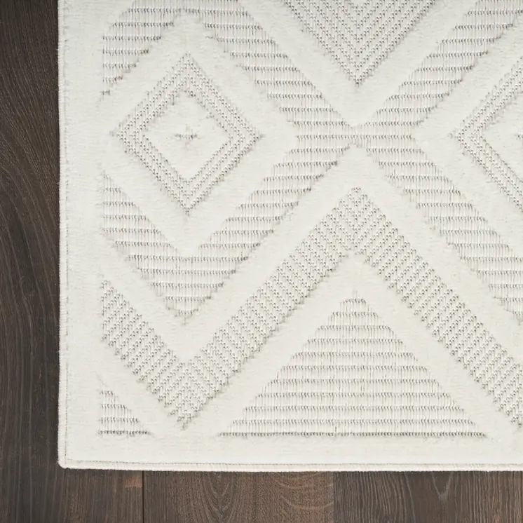 9' X 12' Ivory And White Indoor Outdoor Area Rug
