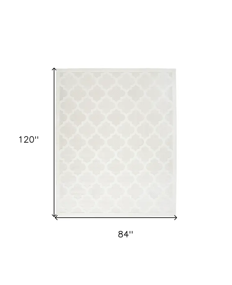 7' X 10' Ivory And White Indoor Outdoor Area Rug