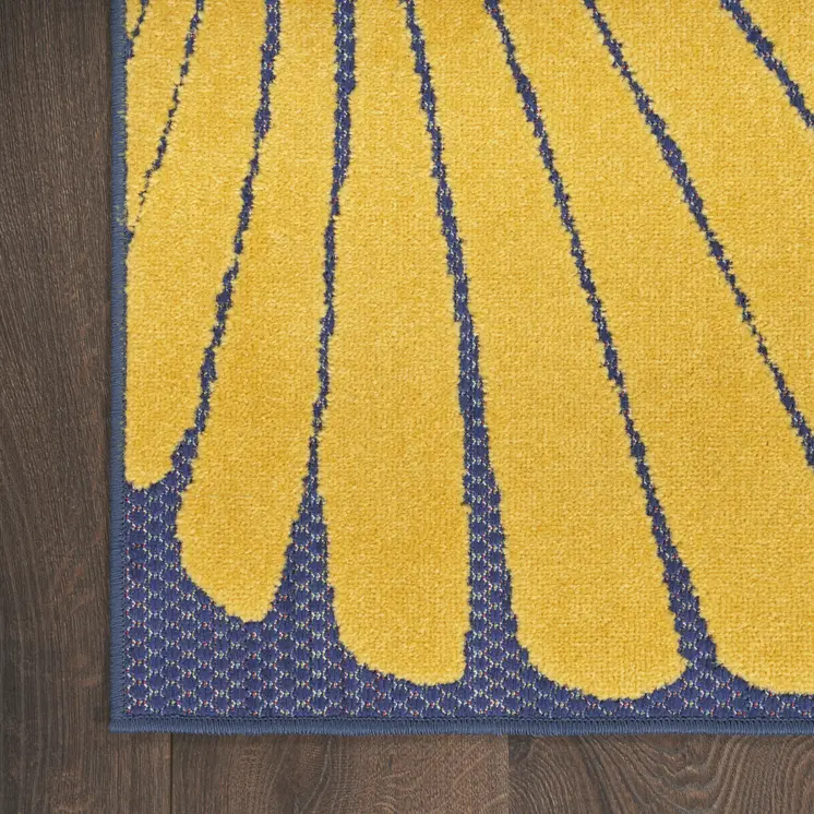 4' X 6' Blue Starfish Indoor Outdoor Area Rug