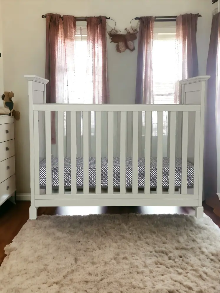 Gray Solid and Manufactured Wood Standard Three In One Convertible Crib