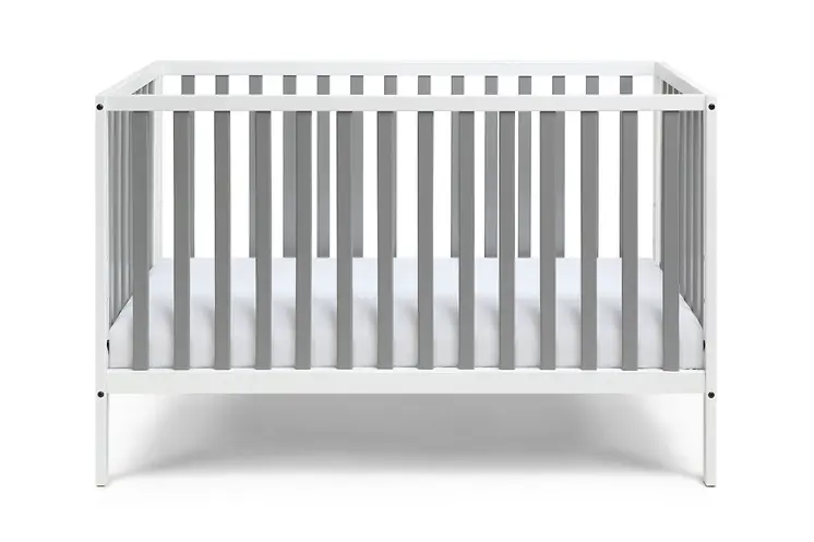 Gray and White Solid and Manufactured Wood Standard Three In One Convertible Crib