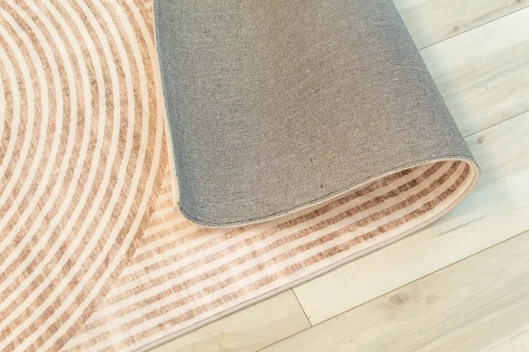4' X 6' Beige and Brown Abstract Distressed Area Rug