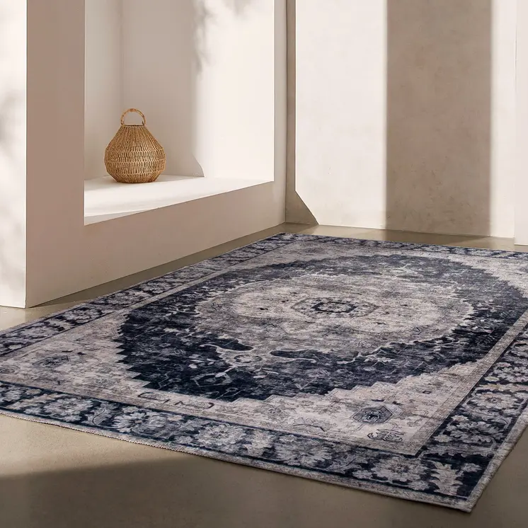 4' X 6' Black and Gray Oriental Area Rug
