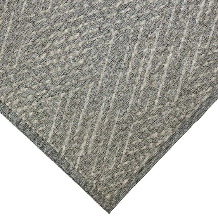 6' X 9' Gray Geometric Stain Resistant Indoor Outdoor Area Rug