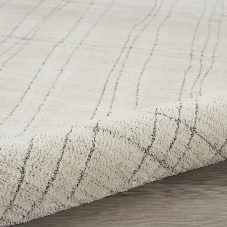 4' X 6' Gray And Ivory Abstract Area Rug