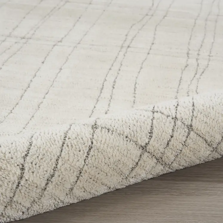 4' X 6' Gray and Ivory Abstract Power Loom Area Rug
