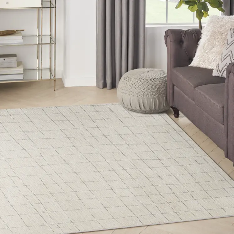5' X 7' Gray And Ivory Abstract Area Rug