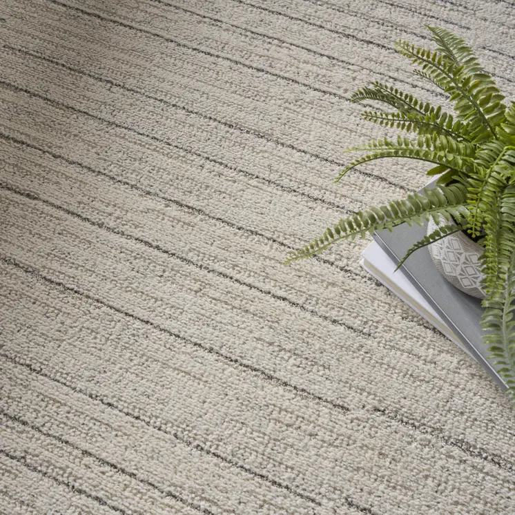 6' X 9' Gray And Ivory Abstract Area Rug