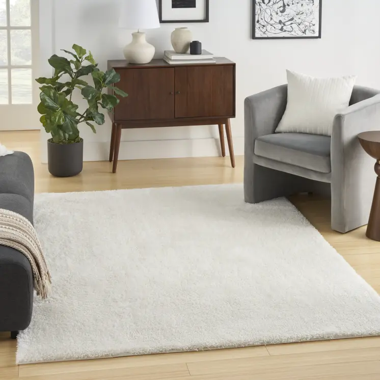 5' X 7' Ivory Shag Power Loom Area Rug