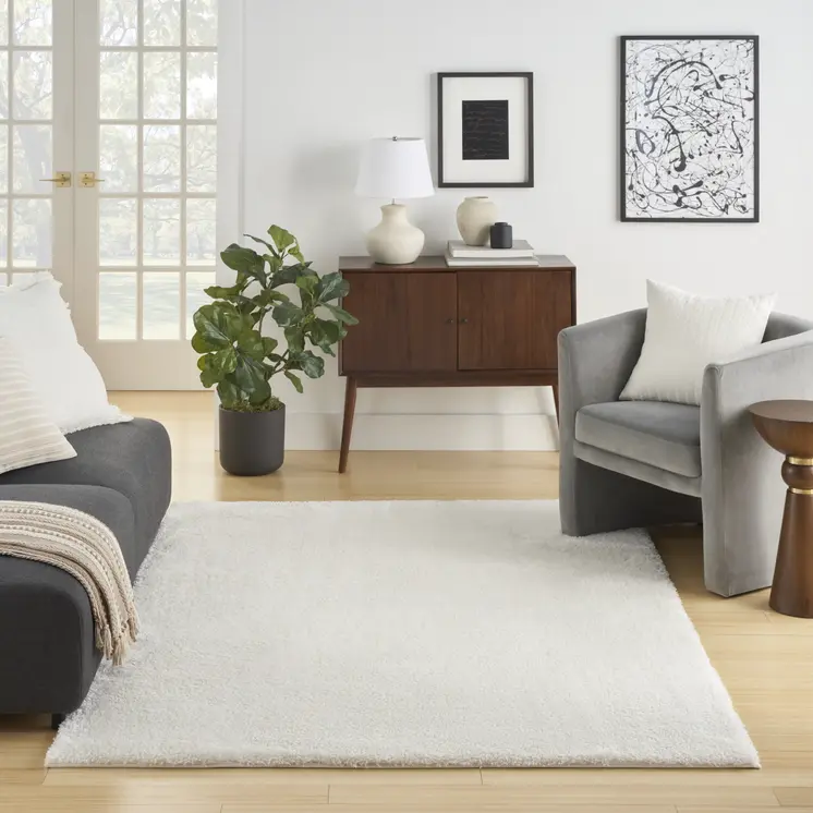 5' X 7' Ivory Shag Power Loom Area Rug
