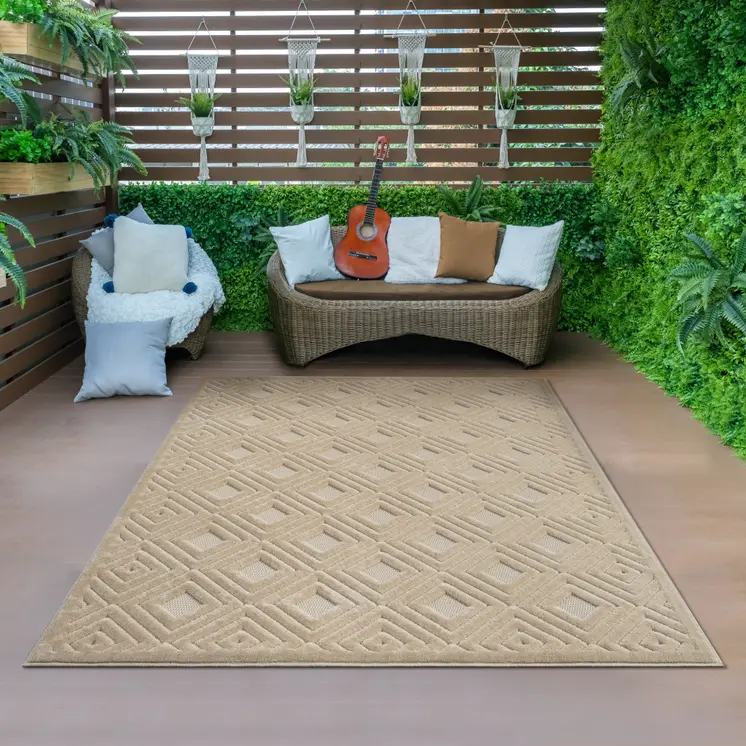 5' X 7' Beige Geometric Area Rug