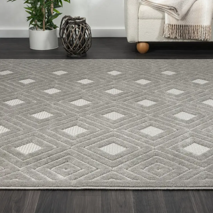 5' X 7' Gray Geometric Area Rug