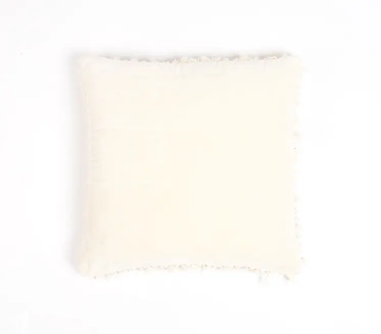 18" Off White Cotton Blend Throw Pillow Cover With Tassels