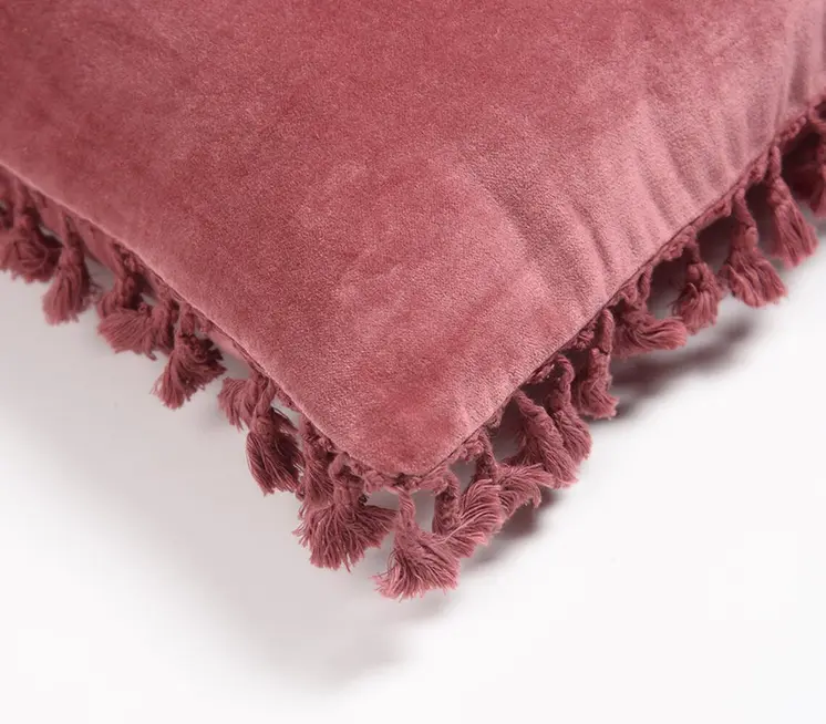 18" Pink Cotton Blend Throw Pillow Cover With Tassels