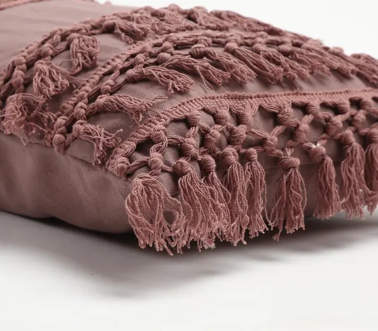 14" X 20" Mauve Handmade Indoor Outdoor Throw Pillow Cover With Tassels