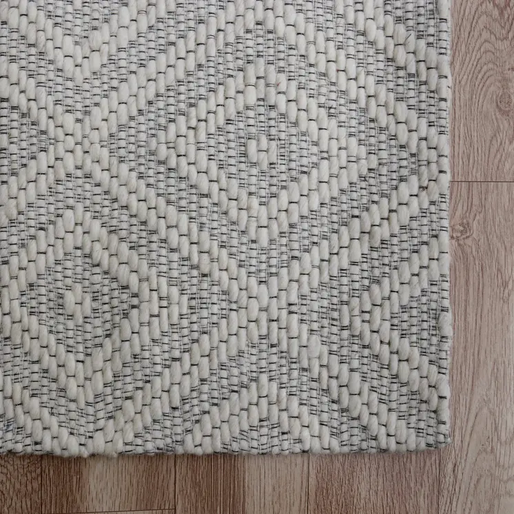 9' X 12' Ivory Wool Geometric Hand Woven Area Rug