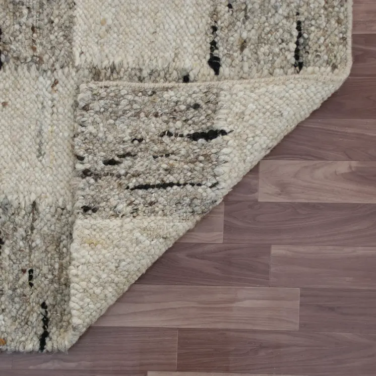 9' X 12' Beige Wool Checkered Hand Woven Area Rug