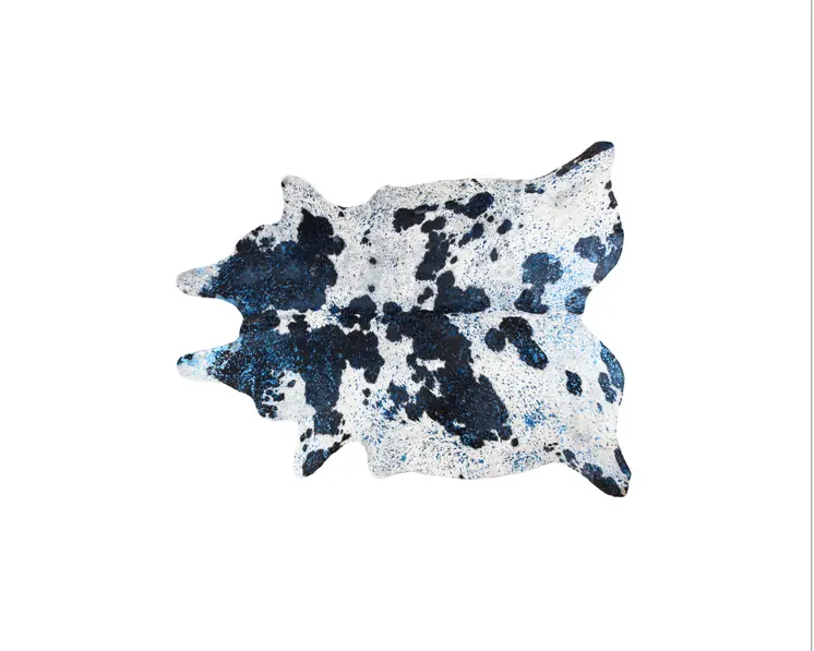 5' X 7' Black and White Cowhide Hand Knotted Area Rug