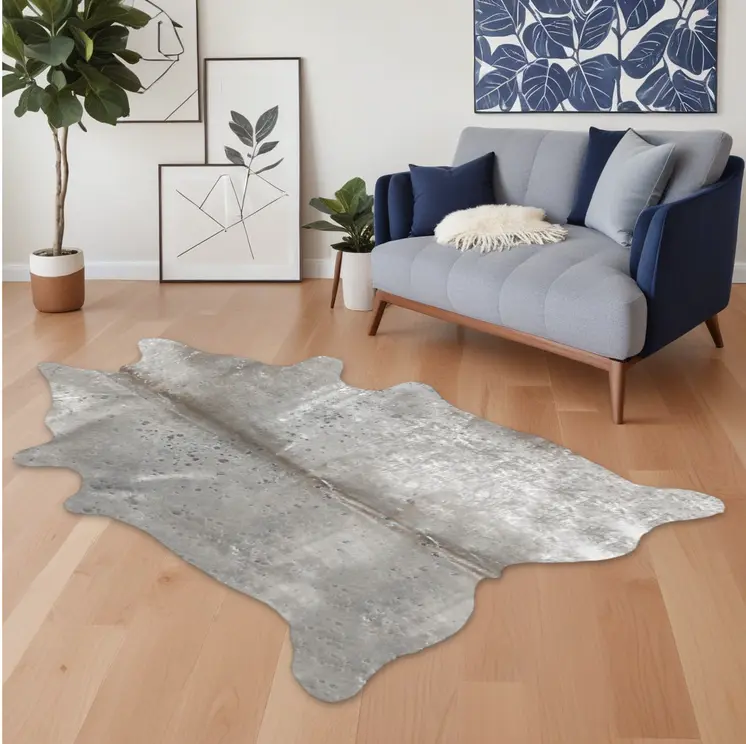 5' X 7' Gray and Silver Genuine Cowhide Hand Knotted Area Rug