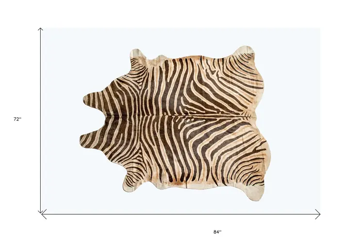 5' X 7' Beige and Brown Cowhide Hand Knotted Area Rug