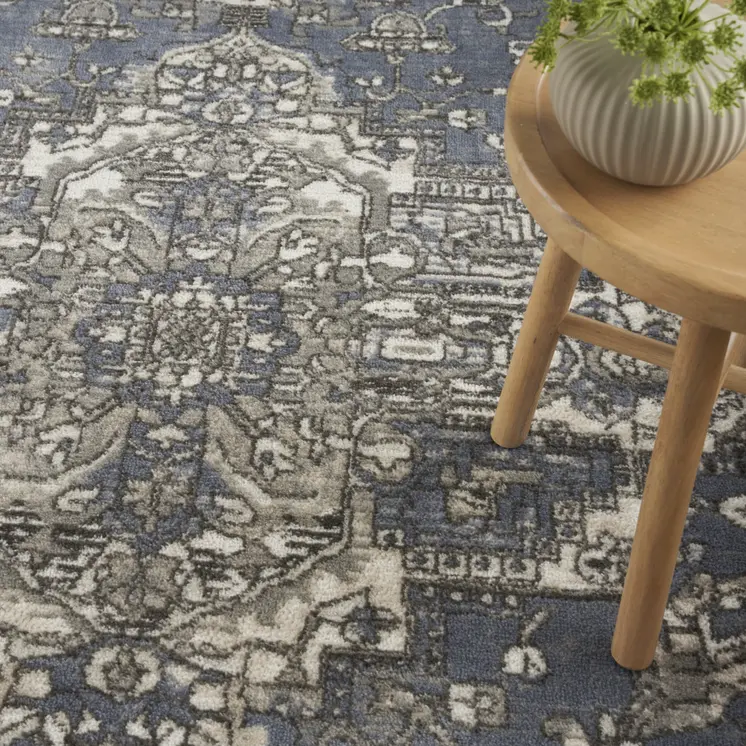 8' X 10' Blue and Ivory Medallion Power Loom Distressed Area Rug