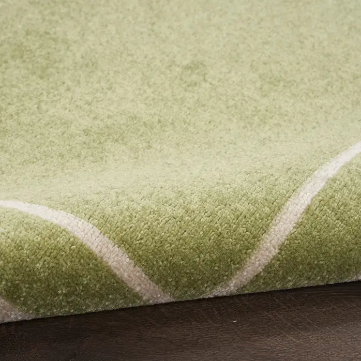 8' X 10' Green And Ivory Indoor Outdoor Area Rug