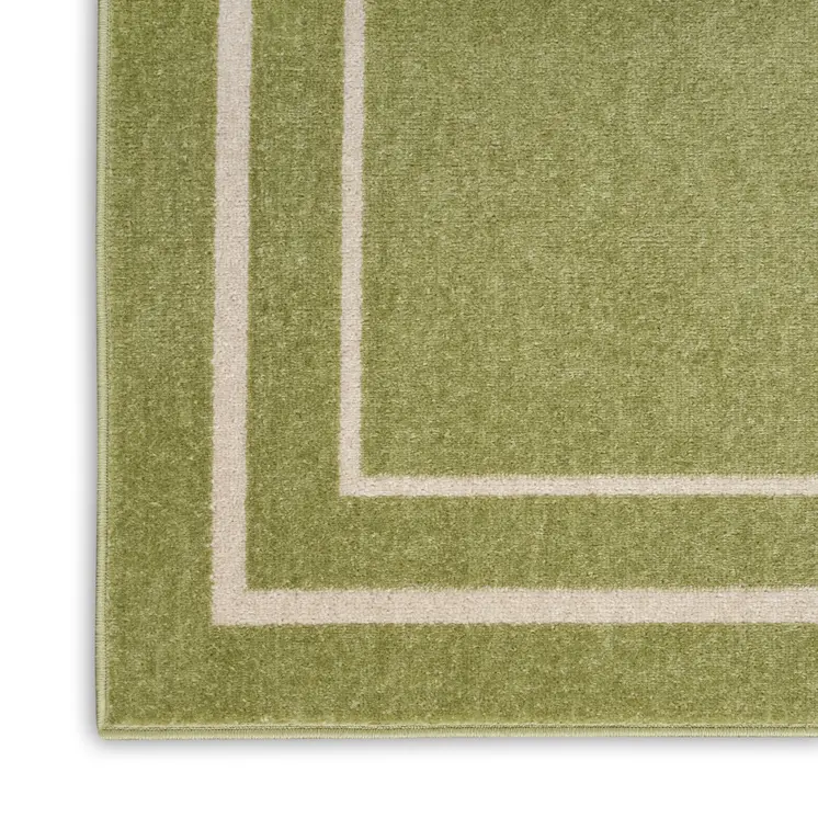 8' X 10' Green And Ivory Indoor Outdoor Area Rug