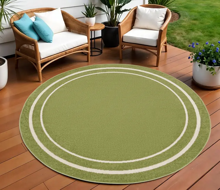 8' Green And Ivory Round Indoor Outdoor Area Rug