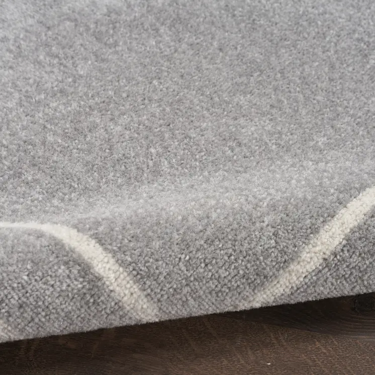 5' X 7' Gray And Ivory Indoor Outdoor Area Rug