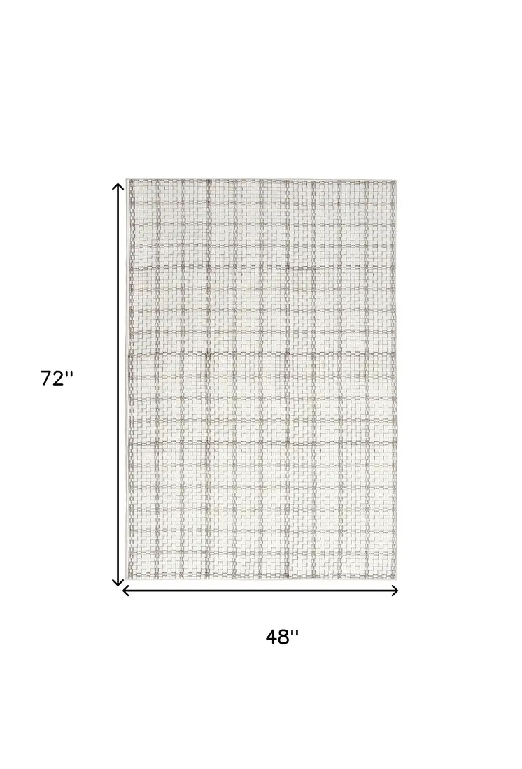 4' X 6' Gray and Ivory Geometric Power Loom Washable Non Skid Area Rug