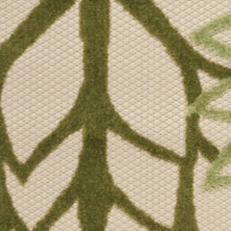 6' X 9' Ivory And Green Floral Indoor Outdoor Area Rug