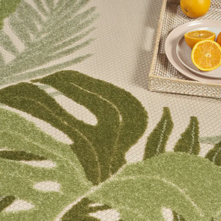5' Ivory And Green Round Palm Leaf Indoor Outdoor Area Rug