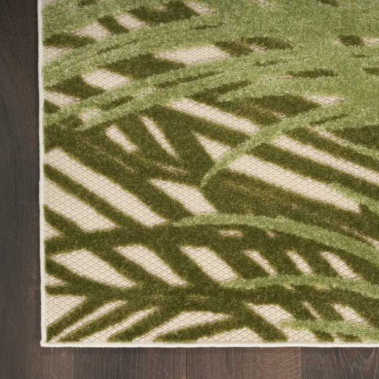 4' X 6' Ivory And Green Palm Leaf Indoor Outdoor Area Rug