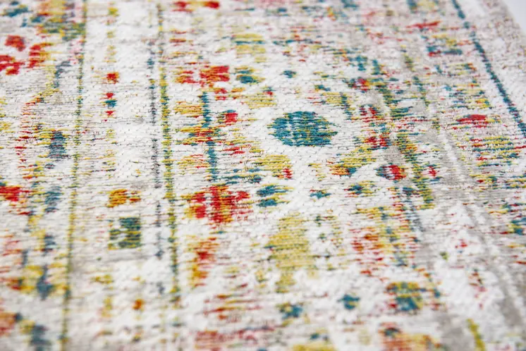 7' X 9' White Oriental Non Skid Area Rug