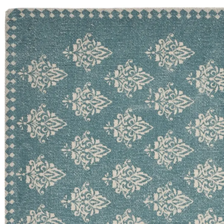 19" Set of Four Cream And Turquoise Damask Cotton Placemats