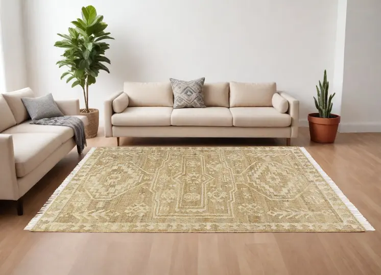 10' X 14' Natural and Ivory Medallion Hand Woven Area Rug