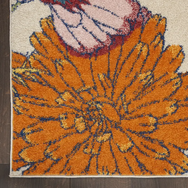 5' X 7' Cream Floral Power Loom Area Rug