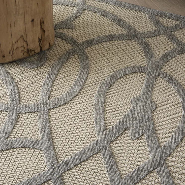 6' X 9' Cream And Gray Trellis Indoor Outdoor Area Rug