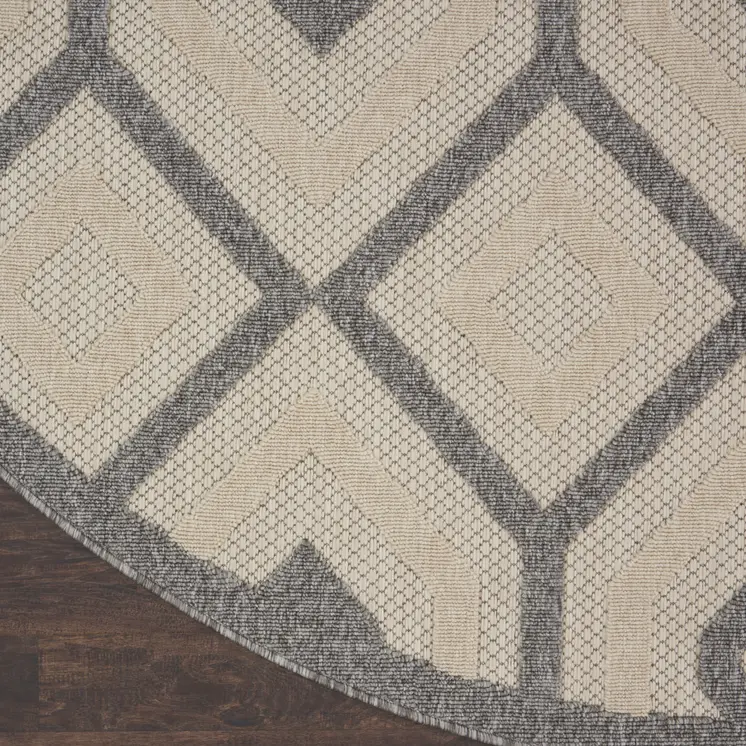 8' Cream And Gray Round Geometric Indoor Outdoor Area Rug