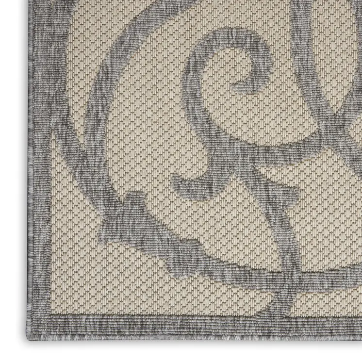 7' X 10' Cream And Gray Trellis Indoor Outdoor Area Rug