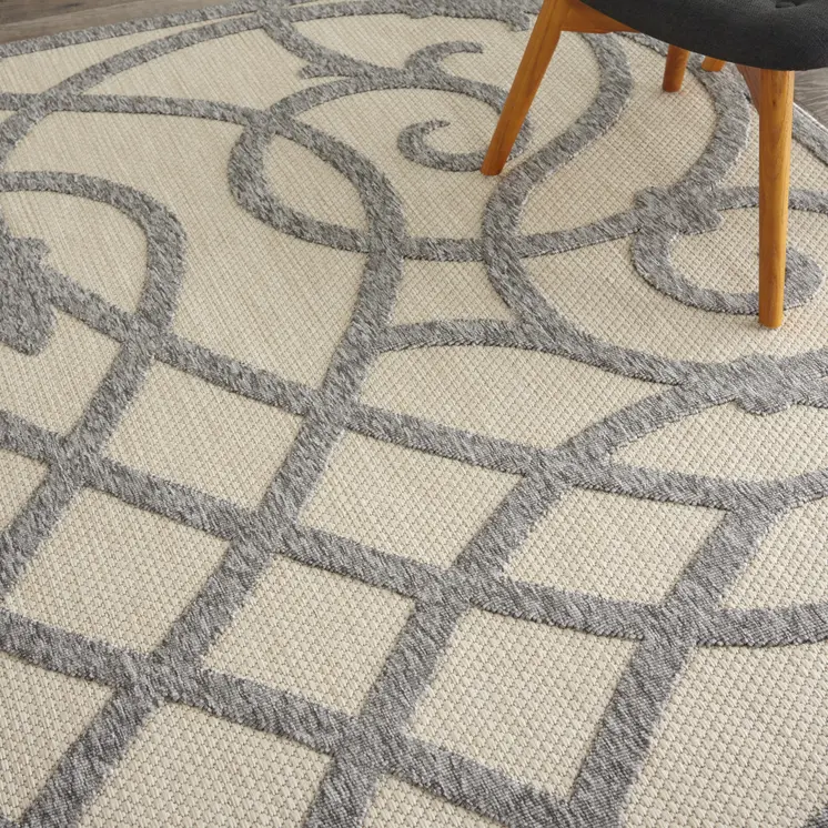 7' X 10' Cream And Gray Trellis Indoor Outdoor Area Rug