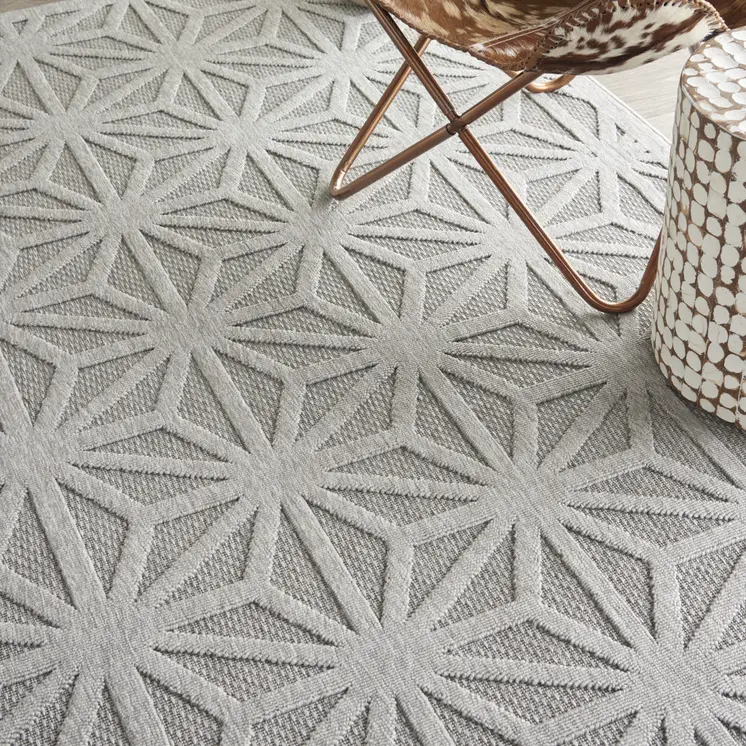 7' X 10' Light Gray And Gray Geometric Indoor Outdoor Area Rug