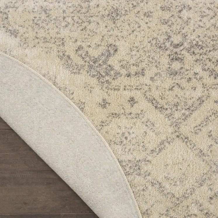 5' Beige And Gray Geometric Distressed Round Rug