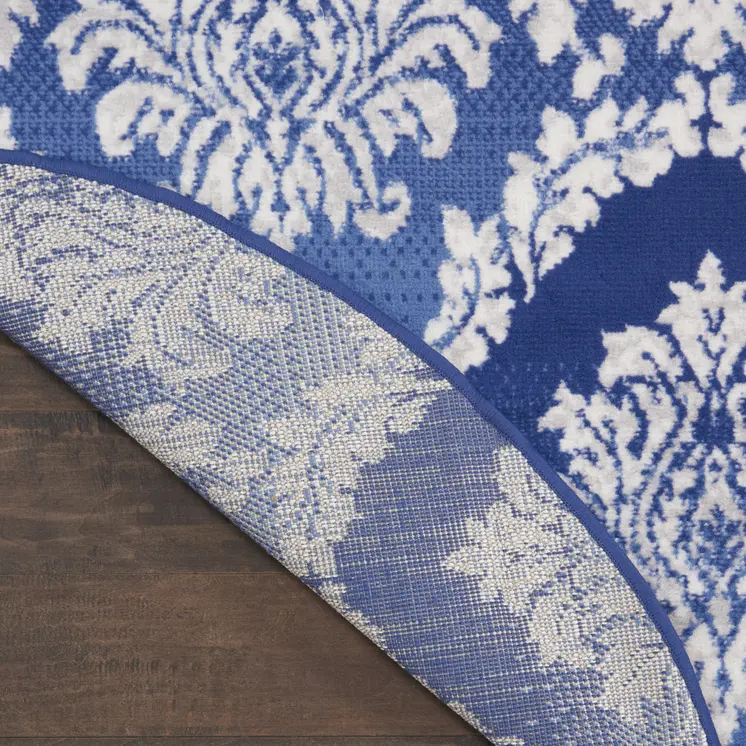 5' Ivory and Blue Damask Distressed Round Rug
