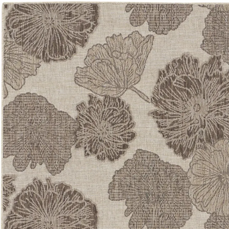 4' X 6' Natural And Ivory Floral Indoor Outdoor Area Rug