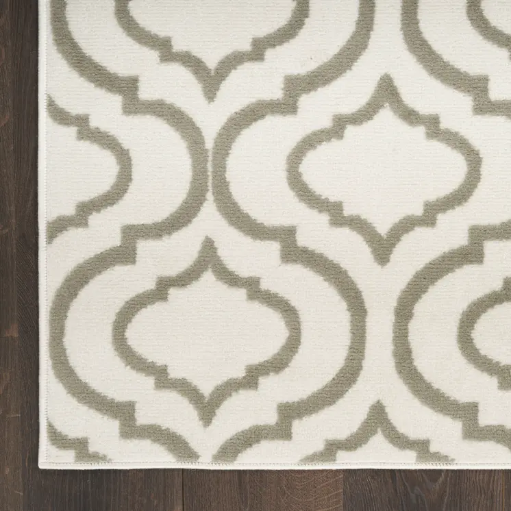 7' Ivory and Green Trellis Runner Rug