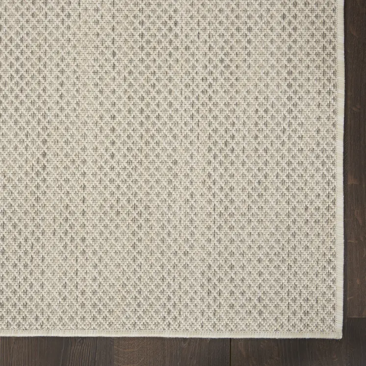 16' Ivory And Silver Geometric Indoor Outdoor Runner Rug